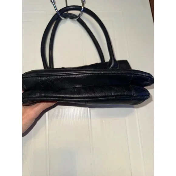 Xude London Black Soft Genuine Leather Shoulder Bag With Bow Leather - Picture 4 of 13